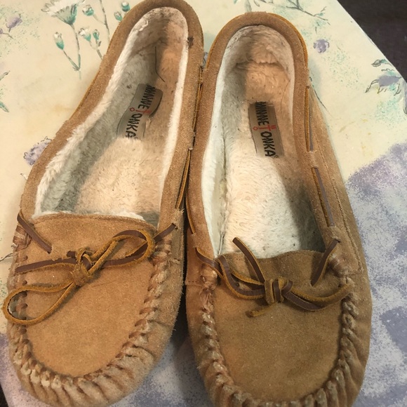 Slippers - Picture 2 of 3